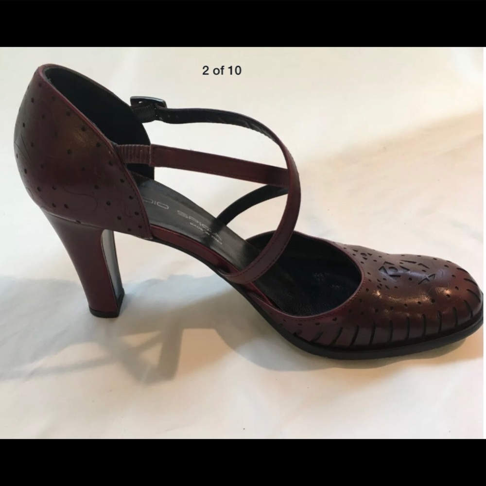 Studio Spiga Burgundy Heels with Black Accents